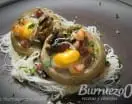 Alcachofas rellenas con setas, jamón y gambas